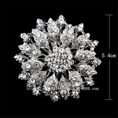 Lianfudai New Design Shining Silver Color Rhinestone Crystal Small Flower Rhinestone Brooches Bouquet for Wedding Women Brooch Pins