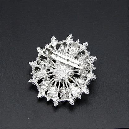 Lianfudai New Design Shining Silver Color Rhinestone Crystal Small Flower Rhinestone Brooches Bouquet for Wedding Women Brooch Pins