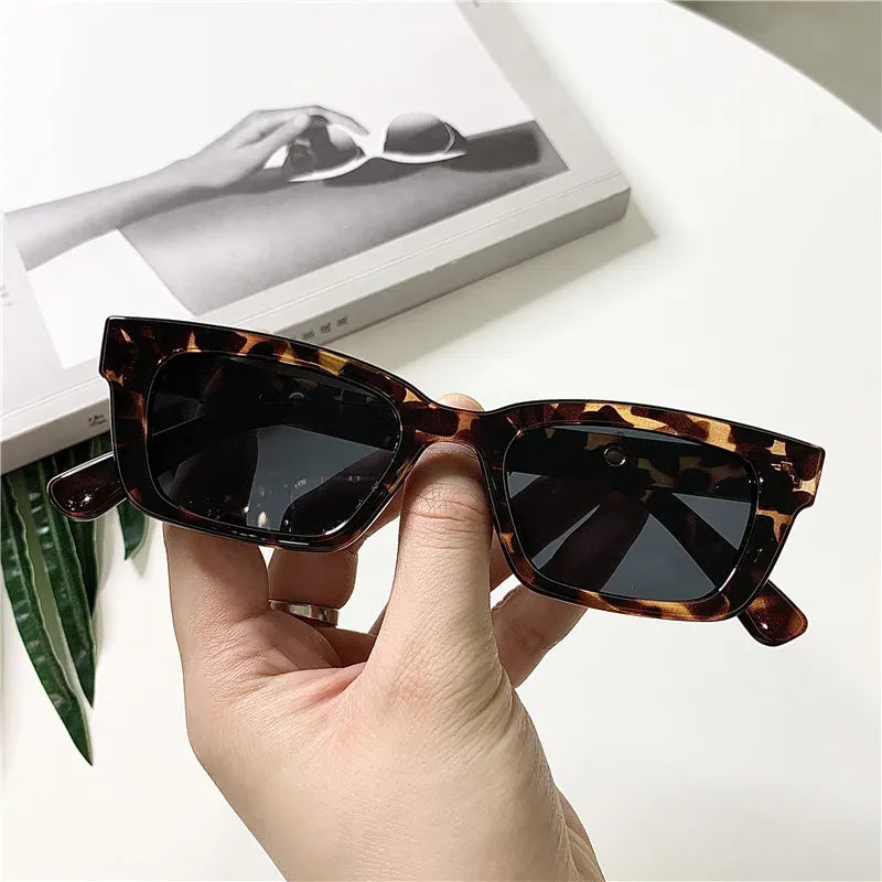 Lianfudai 2024 New Women Rectangle Vintage Sunglasses Brand Designer Retro Points Sun Glasses Female Lady Eyeglass Cat Eye Driver Goggles