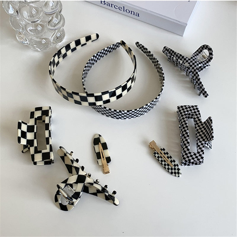 sengpan New Ins Black White Acrylic Hollow Hair Claw Smooth Irregular Geometric Wide Headband for Women Fashion Jewelry Gifts