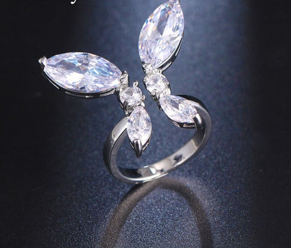 sengpan Eye-catching Wing Design Charming Ring Adiustable Jewelry Women&Girls Cubic Zircon Exquisite Decoration Dreamlike Gift