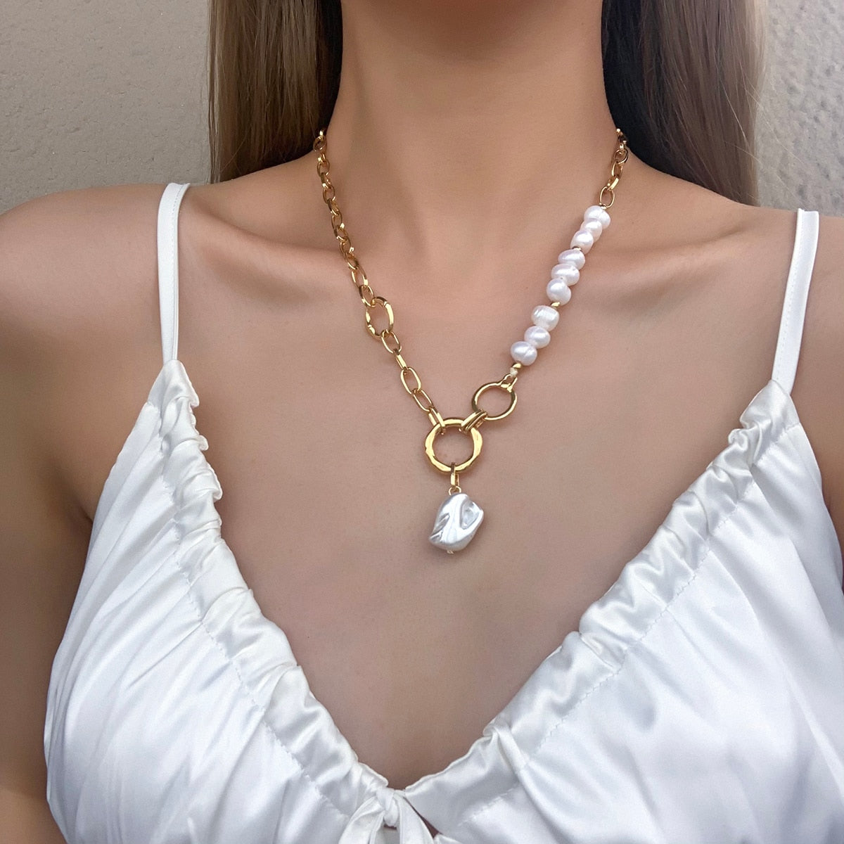 sengpan Vintage Baroque Irregular Pearl Long Chains Lock Necklace Fashion Geometric Pendant Necklaces for Women Punk Jewelry