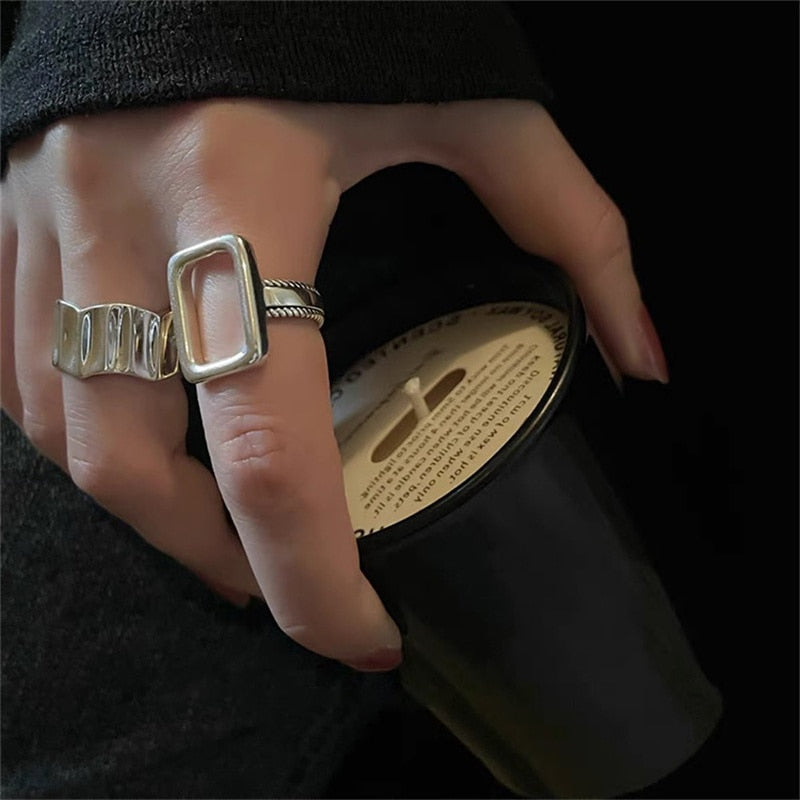 sengpan European Silver Color Metal Transparent Rectangular Wave Ring Irregular Geometric Open Finger Rings for Wome Fashion Jewelry