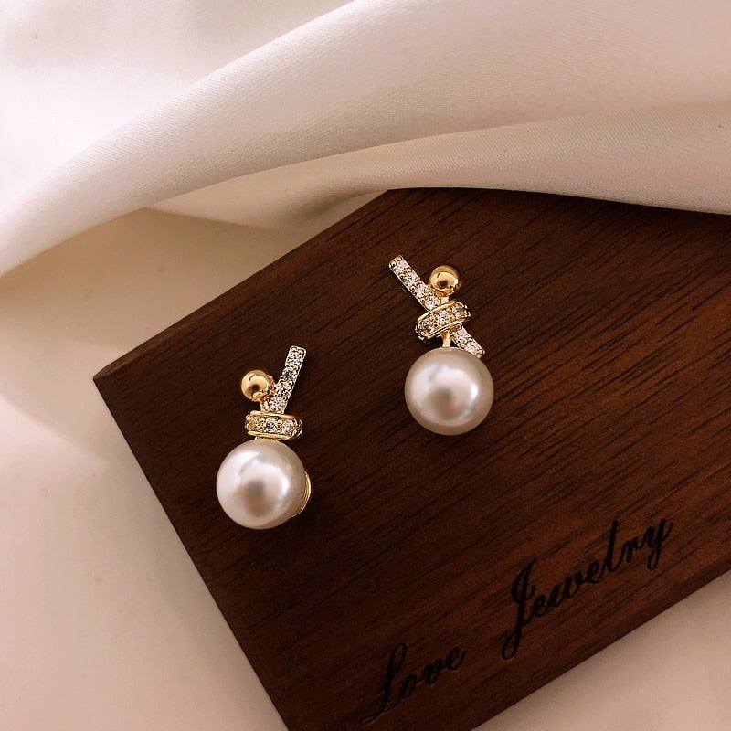 sengpan Christmas wishlist New Classic Rhinestone Bowknot Pearl Earrings Fashion Simple Korean Women Jewelry Lady Temperament Elegant Party Earrings