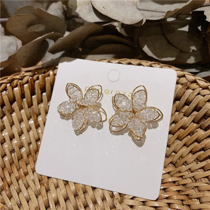 Lianfudai Korean New Arrival Sweet Crystal Holiday Flower Stud Earrings For Women Fashion Elegant Oorbellen Bijoux Party Gifts