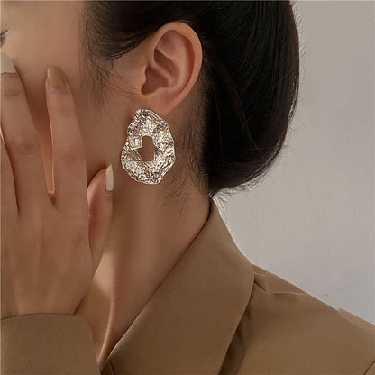 sengpan New Geometric Irregular Drop Earrings for Women Unique Design Exaggerated Gold Color Hollow Metal Earrings Oorbellen