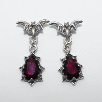 sengpan Retro Goth Bat Zircon Earrings Suitable for Personality Men and Women Punk Rock Hip Hop Earrings Halloween Accessories