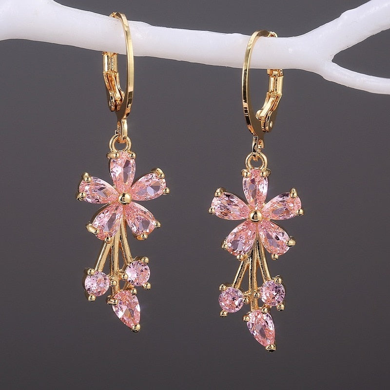 sengpan Luxury Gold Color Flower Shape Women Drop Earrings Inlaid Shiny Cubic Zirconia Top Quality Fashion Banquet Party Jewelry