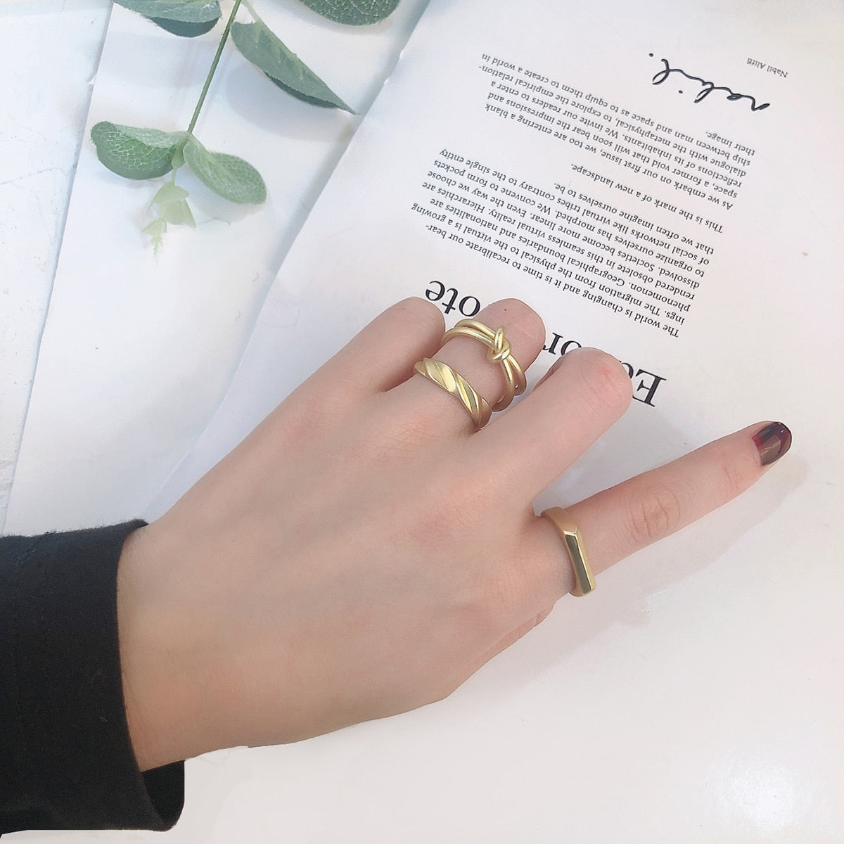 sengpan New Korean Geometric Simple Adjustment Gold Color Shining Opening Metal Minimalist Chunky Rings Women Gifts