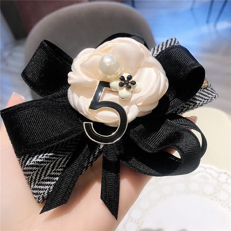 sengpan Camellia Barrette for Women Girl Flower Hair Clip Black White Hairpin Autumn Winter Hair Accessories Wholesale Drop Shipping