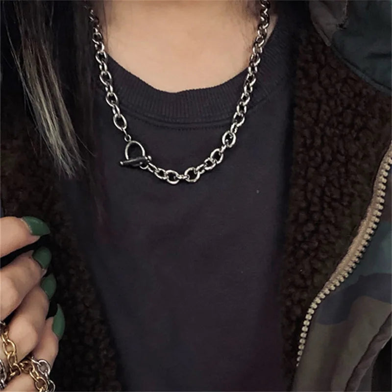 Lianfudai 2024 Fashion Unisex Multilayer Hip Hop Long Chain Necklace For Women Men Jewelry Gifts Key Cross Pendant Necklace Accessories