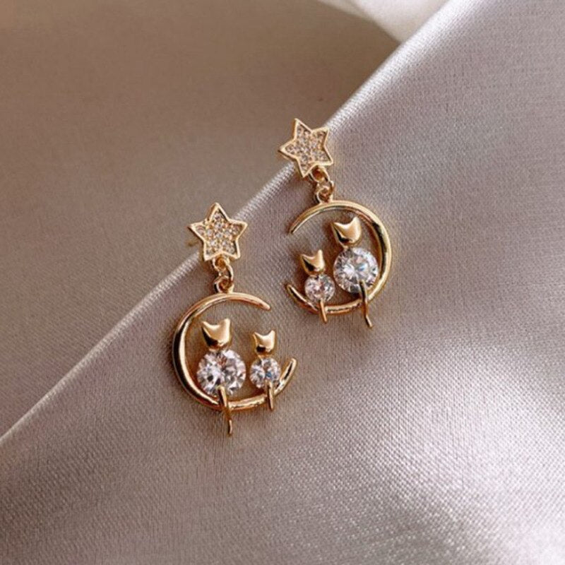 sengpan  gifts for women Shining Crystal Heart Moon Pearl Stud Earrings For Women Hollow Korean Star Dangle Drop Sweet Girls Wedding Gold Color Jewelry