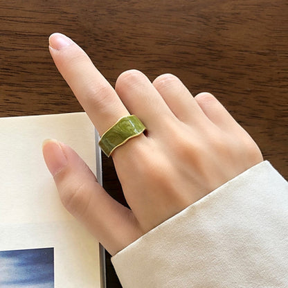 sengpan Korean New Simple Vintage Green Metal Geometric Elegant Enamel Index Finger Rings for Women Girls Party Jewelry