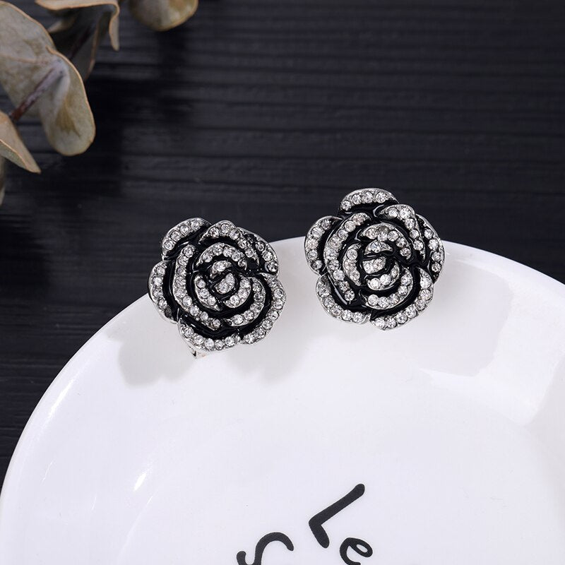 sengpan Delicate Camellia Petite Earrings Black Flower Rose Full Rhinestone Luxury Earring Accessories For Women