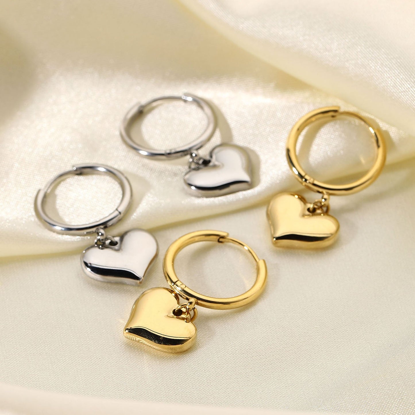 sengpan Waterproof Jewelry 14k Gold Plated Huggie Hoop Earrings Silver Stainless Steel Heart Earrings For Women Gift Bijoux Femme