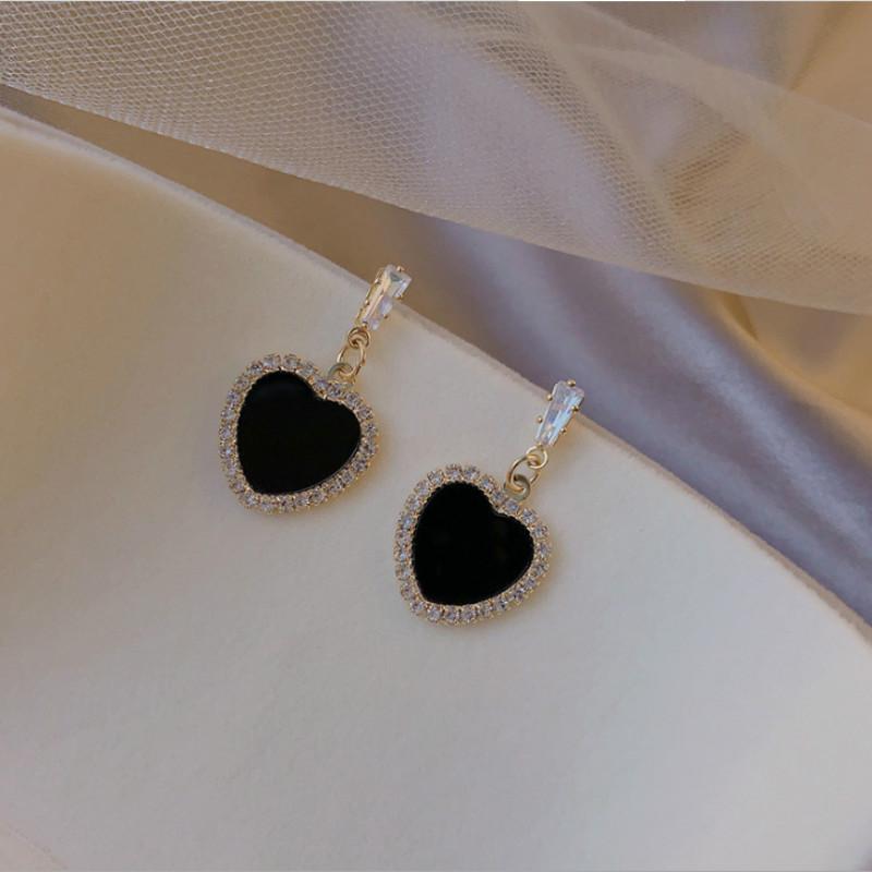 sengpan Round rhinestone earrings new black fashion Korean personality temperament wild simple earrings ladies jewelry