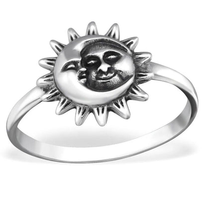 sengpan gifts for women  Cute Moon and Sun Shaped Women's Rings Fashionable Men's Women's Engagement Rings Boho Style Love Gifts for Friends Gathering