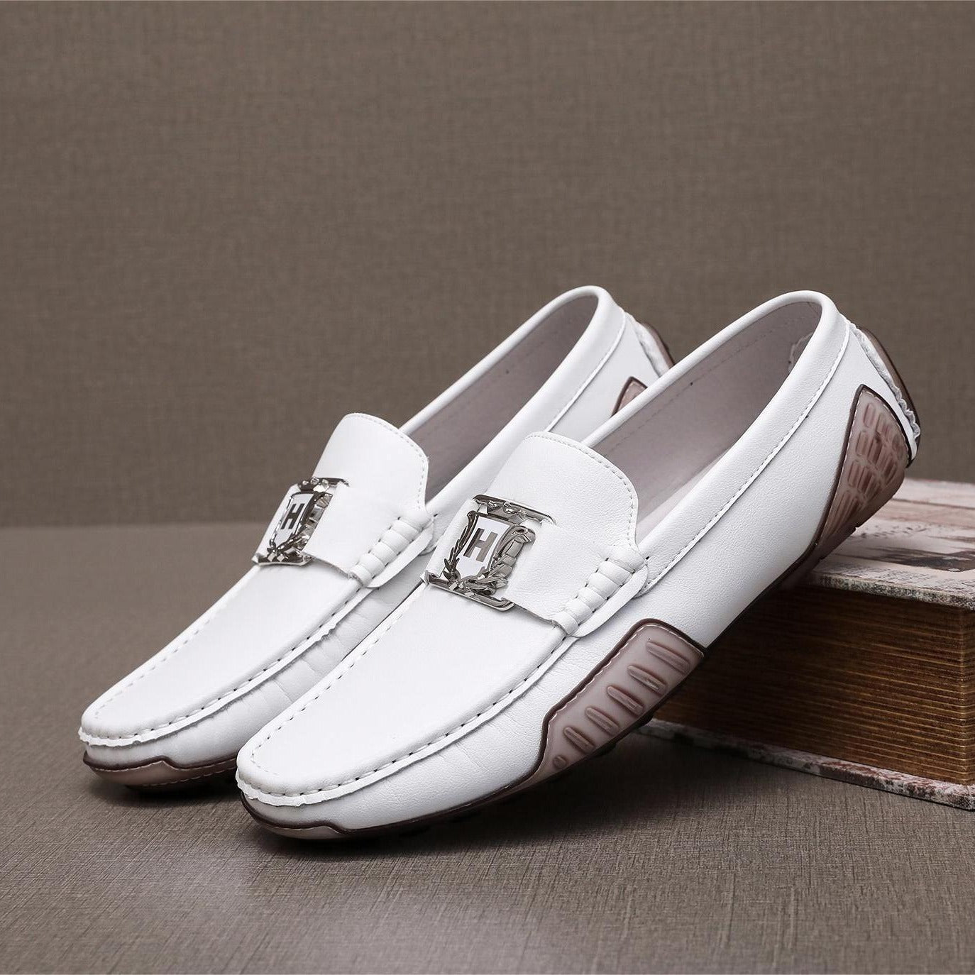 Live Hot Selling High-End Gommino Men's Leather Shoes British Autumn New plus Size Driving Casual Shoes