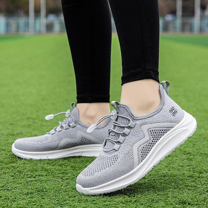 Summer New Women's Hollow-out Slip-on Sneakers Outdoor Mountaineering Old Shoes Breathable Mom Shoes One-Piece Delivery