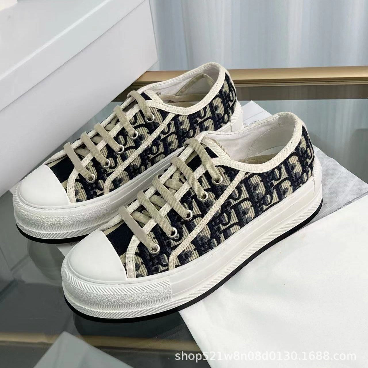 Super Nice High Version ~ D Home Canvas Shoes Classic Presbyopic Embroidered Thick Sole Increased Low Top Lace-up Casual Board Shoes Women