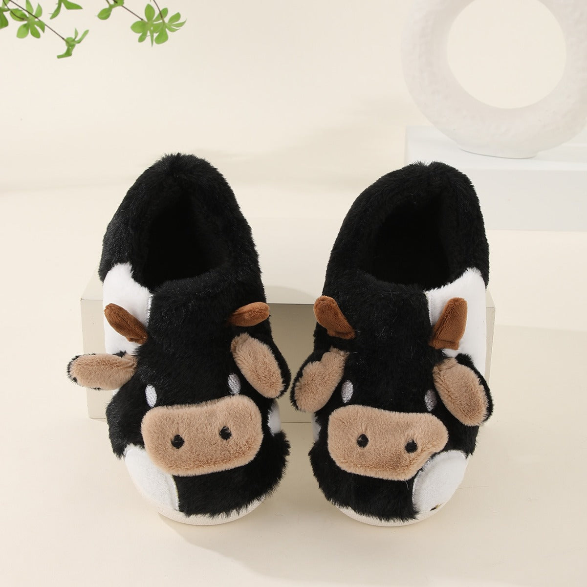 Cow Baotou Cotton Slippers Winter Fashion Girls Winter Warm Slugged Bottom Non-Slip Home Couple Slippers Men Girl's Shoes