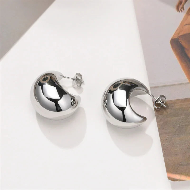 sengpan Korean Trend Metal Heart Stud Earrings for Women Punk Elegant Minimalist Smooth Love Eardrops Girl Party Jewelry Couple Gifts