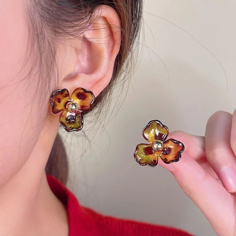 sengpan Acrylic Flower Earrings Japanese And South Korean Style Personality Fashion Elegant Earrings Ms Travel Wedding Accessories 2022