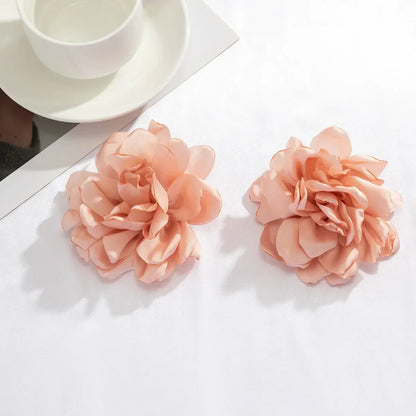 Lianfudai Exaggerated Big Flower Stud Earrings For Women Fluffy Fabric Petal Earring Romantic Party Wedding Earrings Trend 2024 Jewelry