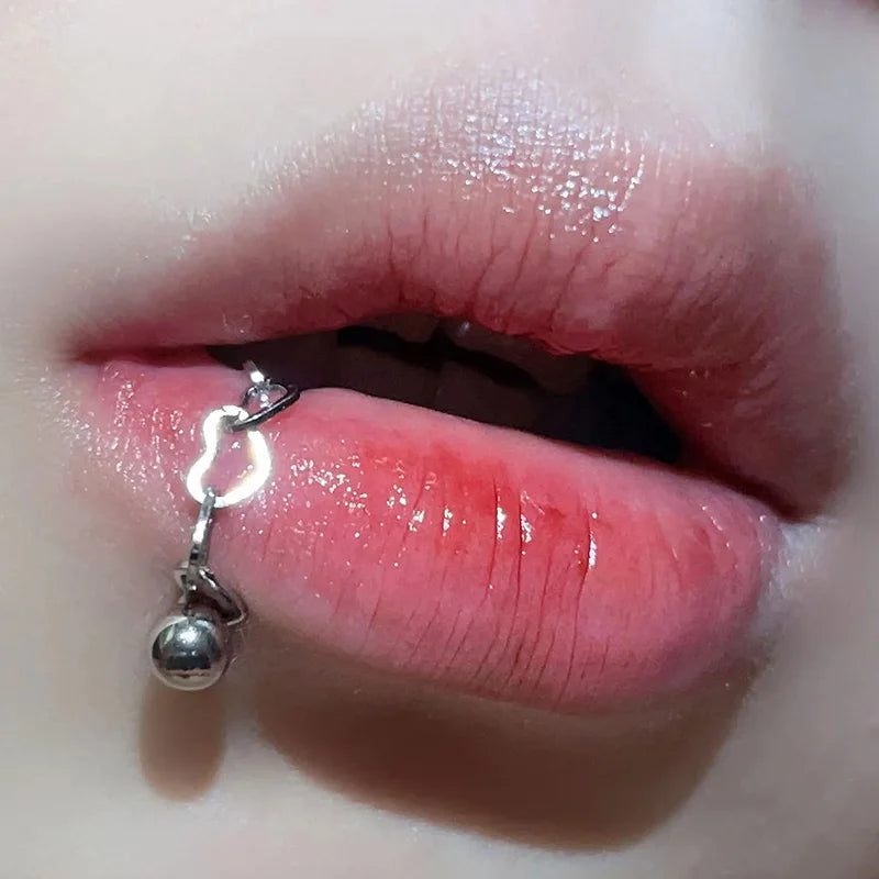 sengpan Stainless Steel Lip Ring Hinged heart Bites Piercing Nose rings Earrings Spicy Girl Heart Vertical Labret Piercing Body Jewelry