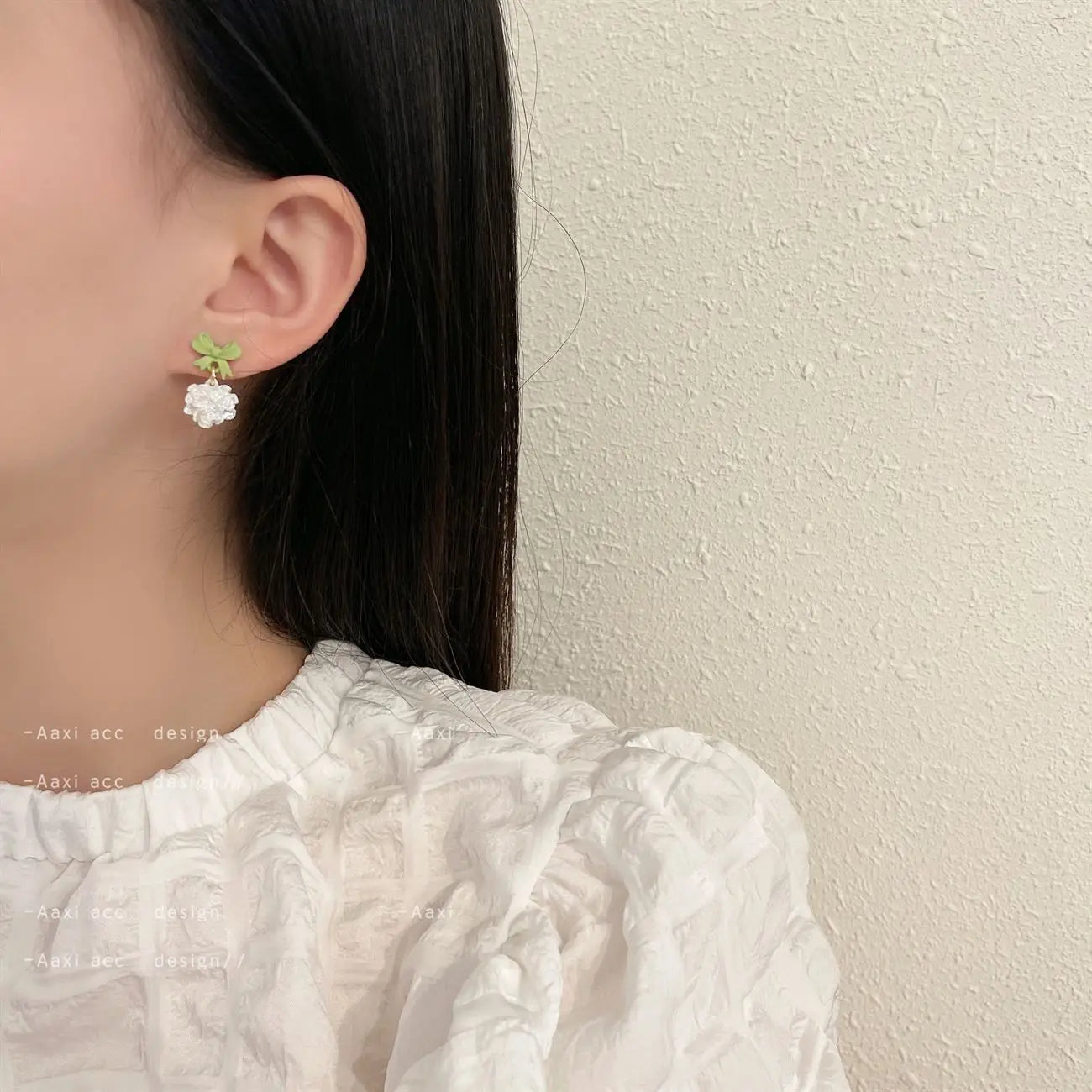 sengpan Cute Summer Beach White Flower Pendant Earrings for Womne Wedding Party Aesthetic Jewelry