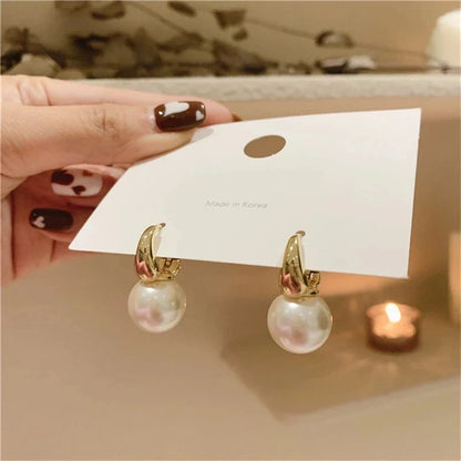 Lianfudai 2024 New Cute Pearl Studs Hoop Earrings for Women Gold Color Eardrop Minimalist Hoops Wedding Fashion Jewelry Dropship