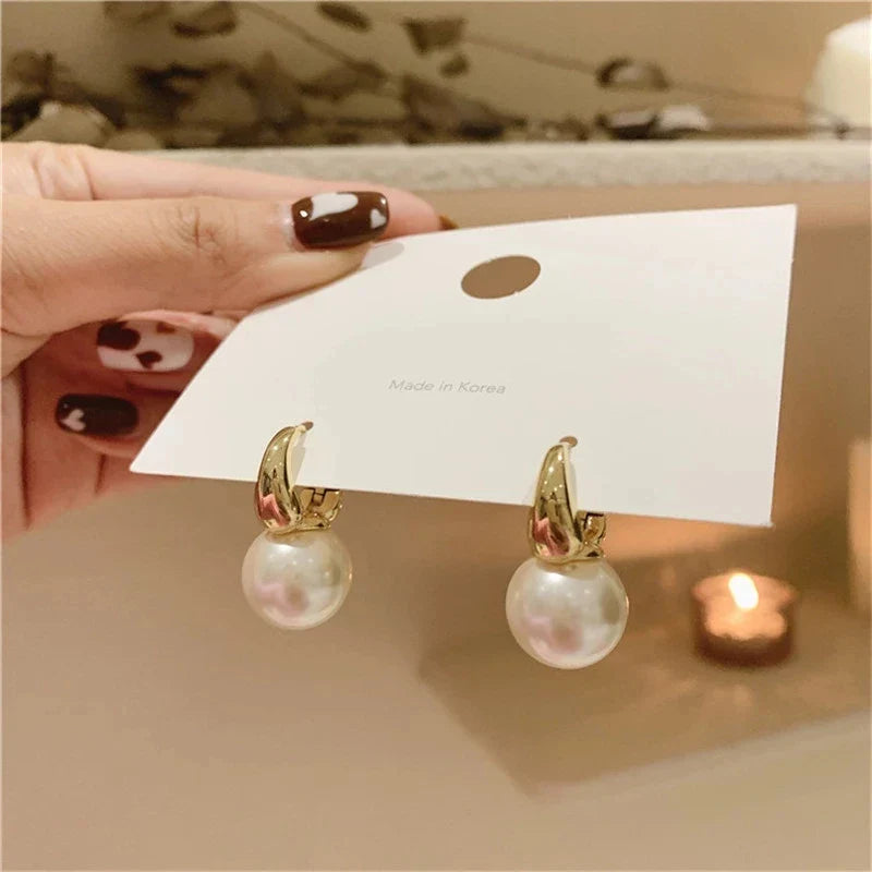 sengpan 2024 New Cute Pearl Studs Hoop Earrings for Women Gold Color Eardrop Minimalist Hoops Wedding Fashion Jewelry Dropship