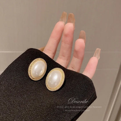 sengpan Temperament Pearls Earrings Lady Retro Oval Pearl Earrings Hoop Elegant Design Ear Rings Luxury Jewelry