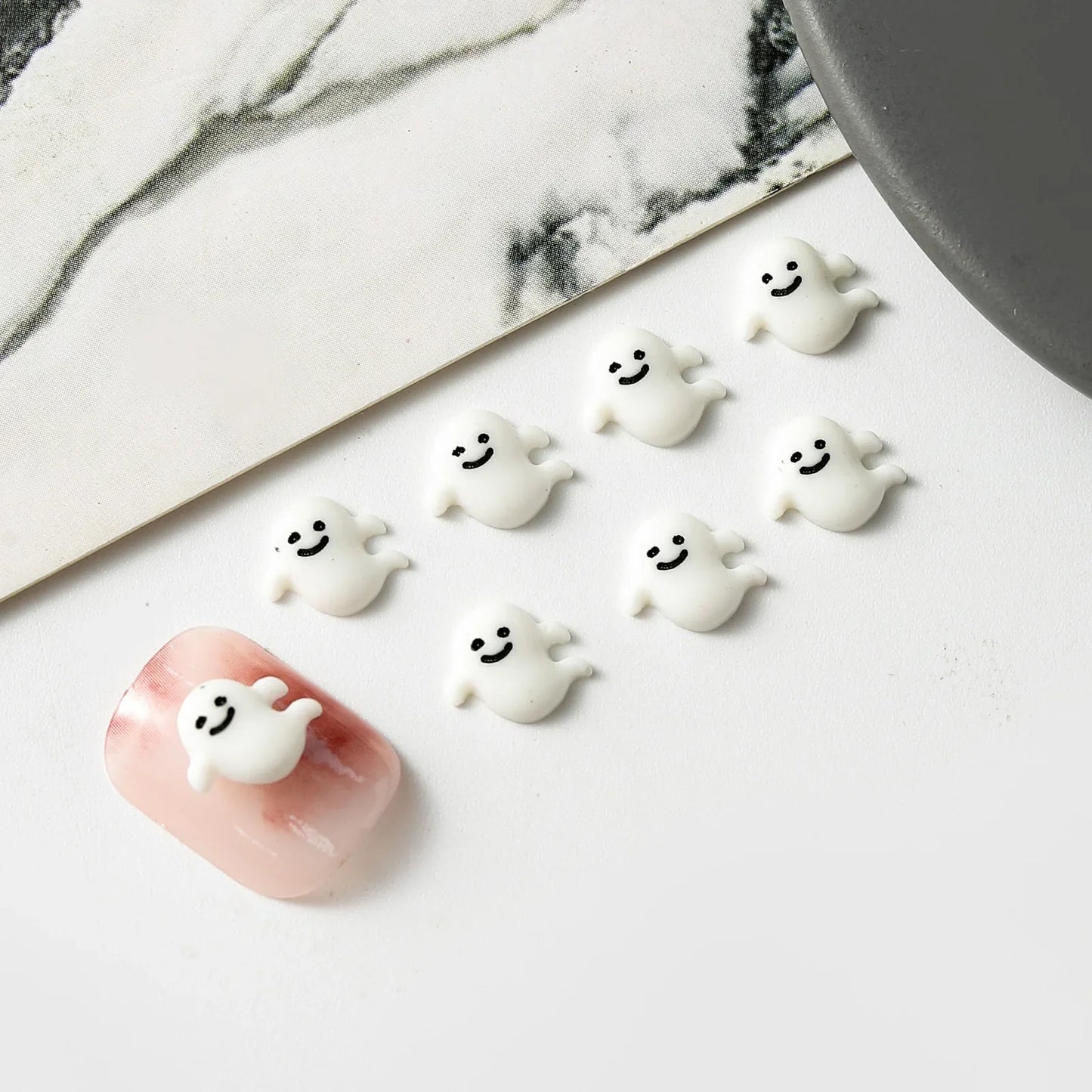 sengpan 20pcs Nail Halloween Accessories Kawaii Flatback MIni Ghost DIY Resin Nail Charms DIY Nails Figures Manicure Art Decoratio Parts