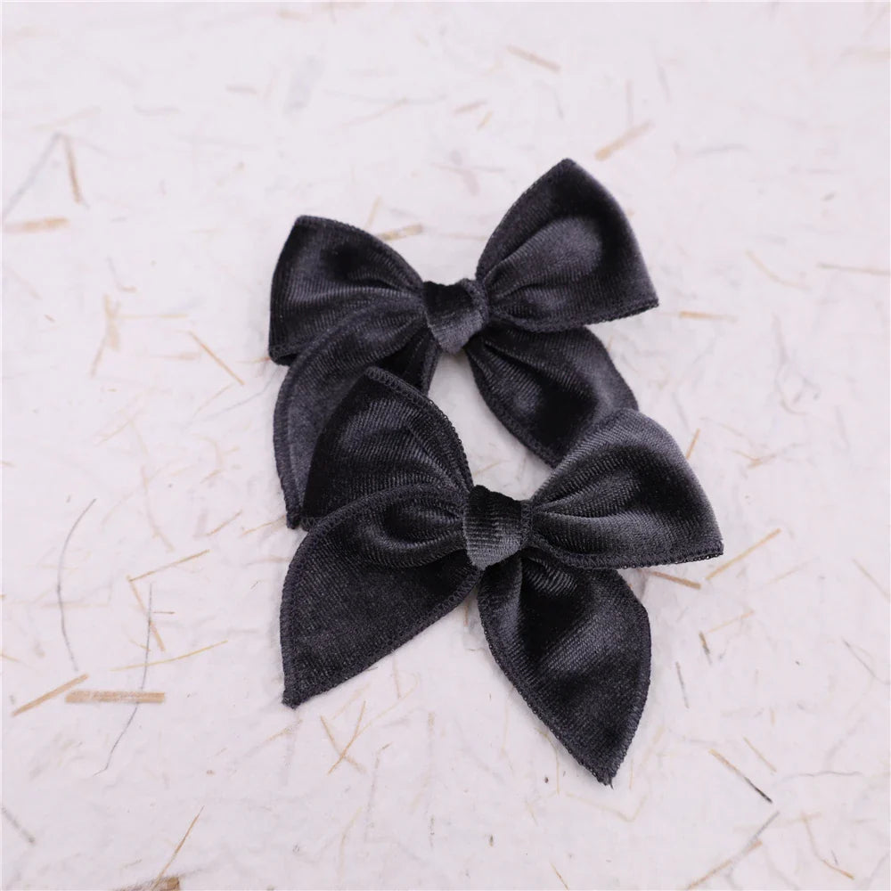 sengpan Small Velvet Fable Bow Hair Clips for Toddler Baby Girl Kids Christmas Velvet Hair Bow Alligator Clips Accessories