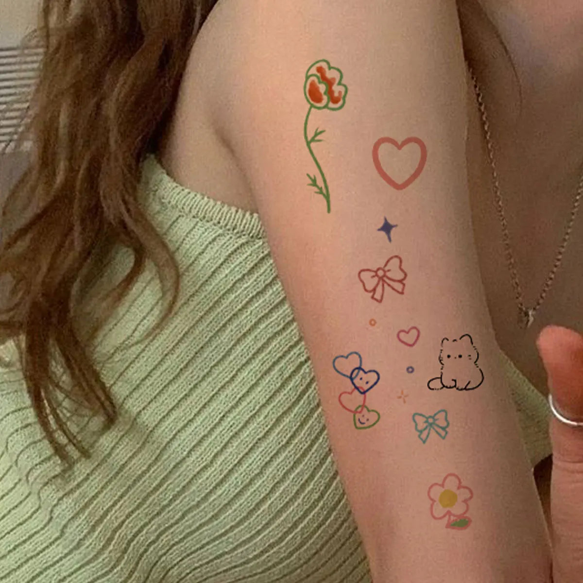 Lianfudai  6pcs NewCartoon Pattern Colored Flower Heart Temporary Tattoo Stickers Waterproof Magic Tattoo Disposable Tattoo Stickers