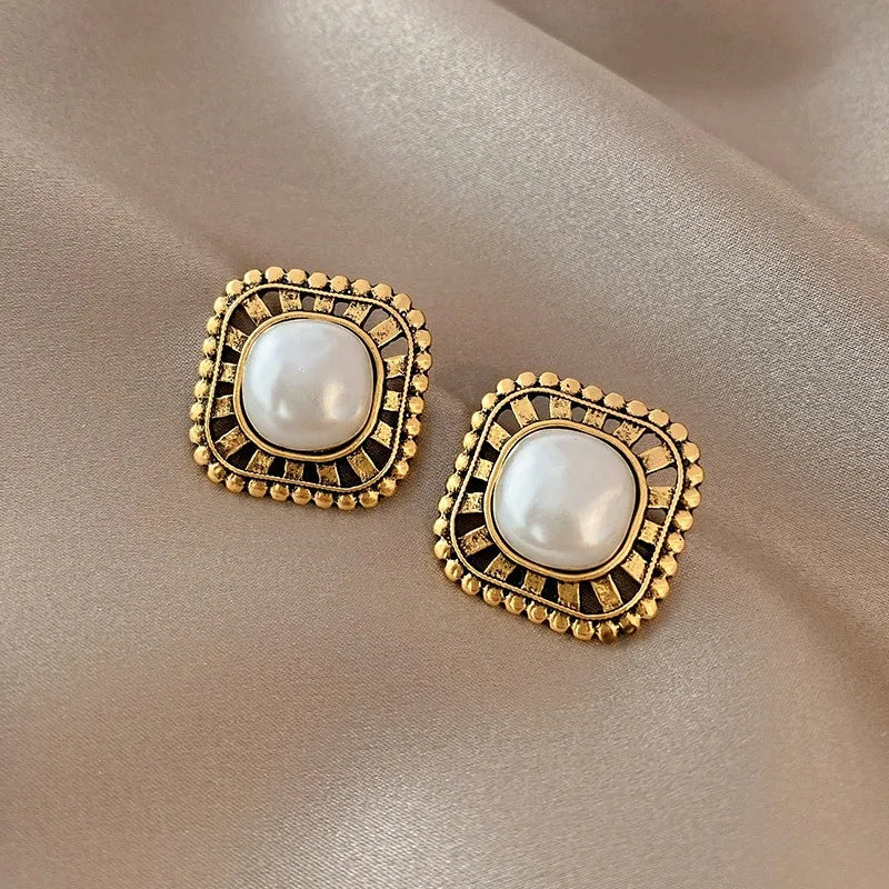 sengpan New fashion fresh fine Rhinestone Stud Earrings Women earrings Korean elegant sweet temperament lovely Stud earrings Jewelry