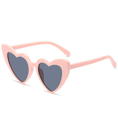 Lianfudai New Large heart Sunglasses Women Vintage Brand Designer Sun Glasses Shades Female UV400 hot sale Funny versatile sunglasses