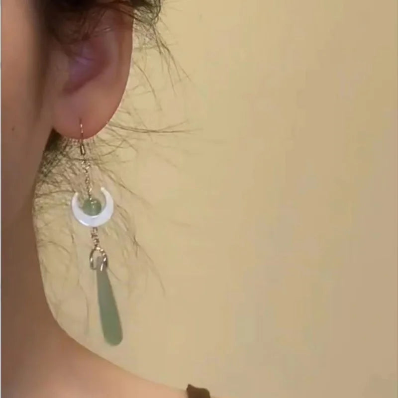 sengpan Chinese Style Imitation Jade Moon Tassel Earrings New Fashion Retro Spring Summer Long Drop Earrings for Women Jewelry