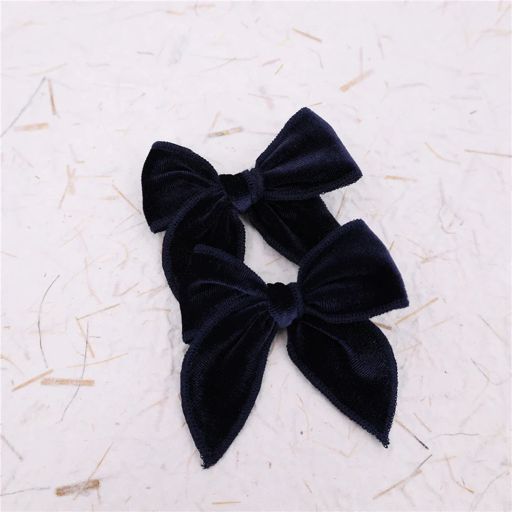 sengpan Small Velvet Fable Bow Hair Clips for Toddler Baby Girl Kids Christmas Velvet Hair Bow Alligator Clips Accessories