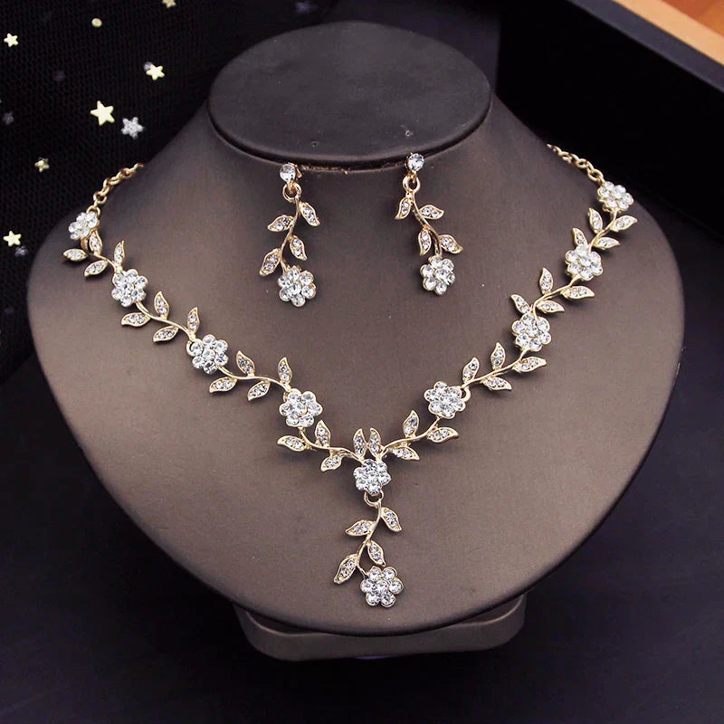 sengpan Rhinestone Bride Jewelry Sets for Women Luxury Flower Choker Necklace Earrings Wedding Dress Bridal Necklace Sets Fashion