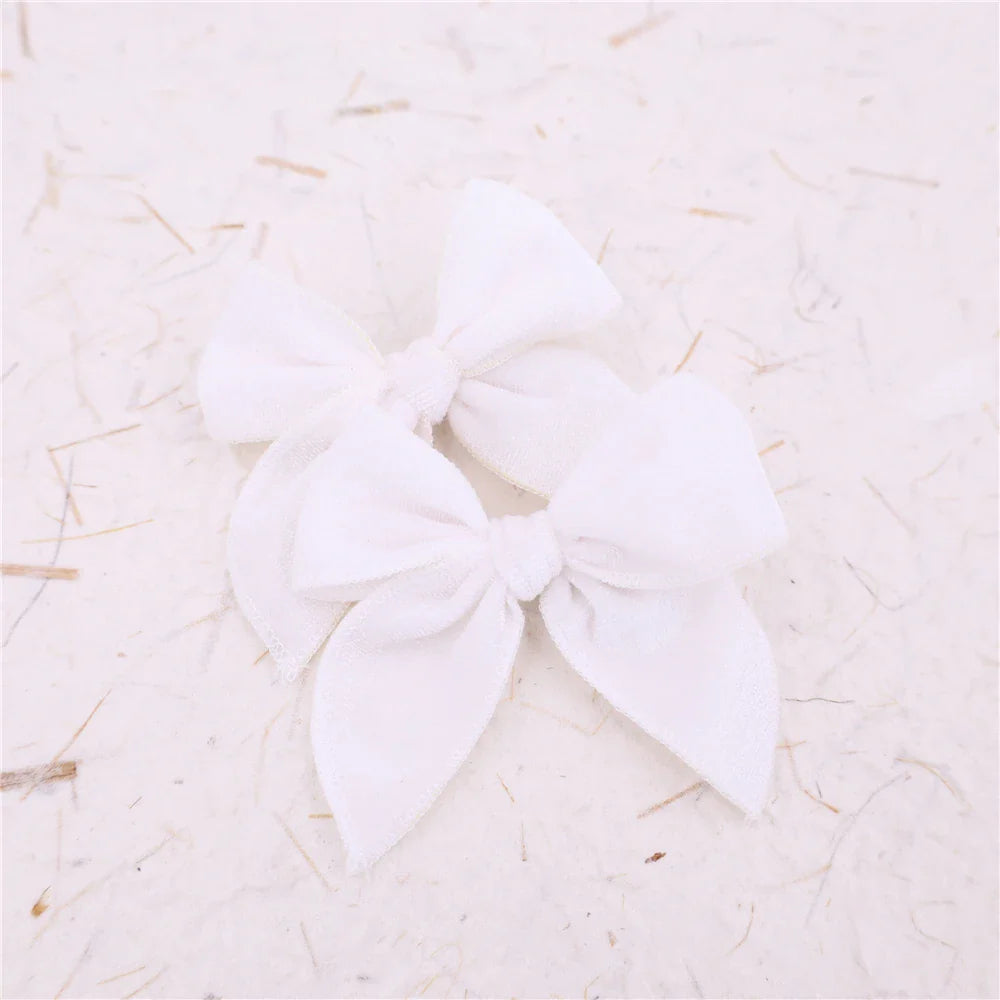 sengpan Small Velvet Fable Bow Hair Clips for Toddler Baby Girl Kids Christmas Velvet Hair Bow Alligator Clips Accessories