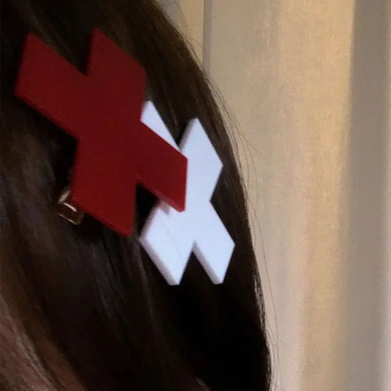 sengpan Y2K Girls Red Cross Hair Clips for Women Girls Trendy Hair Accessories Hiphop Punk Barrettes Hair Pins Hairwear Cool Unique