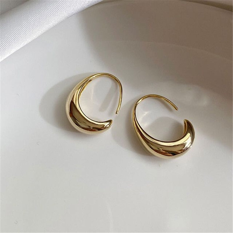 sengpan Classic Style Small Hoop Earrings for Women Simple Design Exquisite Young Girl Gift Wedding Accessories Beautiful Jewelry