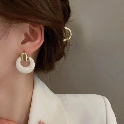 sengpan Exquisite Geometry Dripping Oil Earrings Trend Temperamental Big Circle Eardrop Euro-American Style Jewelry Gift