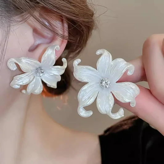 sengpan White Flower Earrings for Women Removable Two Wearing Ways Party Club Fashion Sweet Ear Stud Birthday Gift Ear Jewelry Gifts