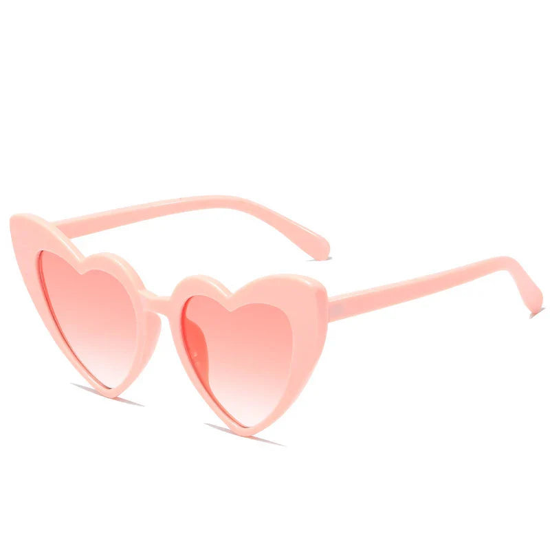 Lianfudai New Large heart Sunglasses Women Vintage Brand Designer Sun Glasses Shades Female UV400 hot sale Funny versatile sunglasses