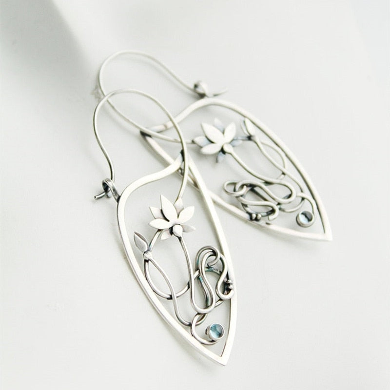 sengpan Silver color earrings Ivy Elven earrings Botanical jewelry Plant earrings Leaf design