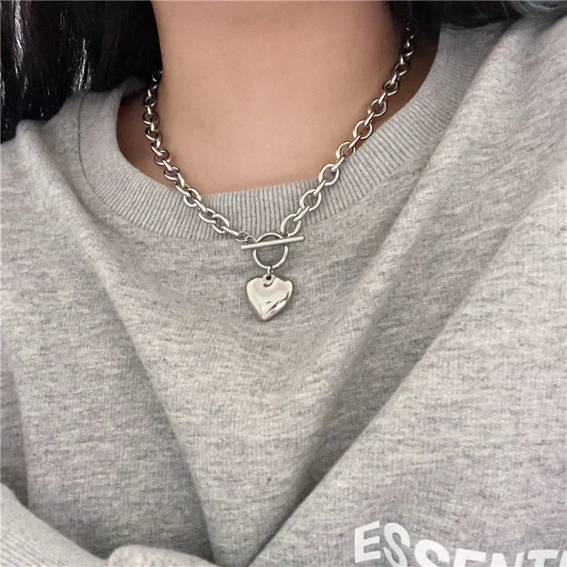 sengpan European Style Hyperbole Love Heart Pendant Necklaces Coldness Punk Neck Chains For Women Unisex Korean Fashion Jewelry Dancing