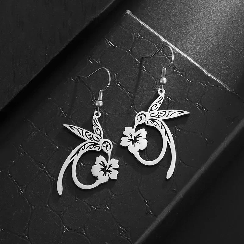 sengpan Retro Goth Bat Zircon Earrings Suitable for Personality Men and Women Punk Rock Hip Hop Earrings Halloween Accessories